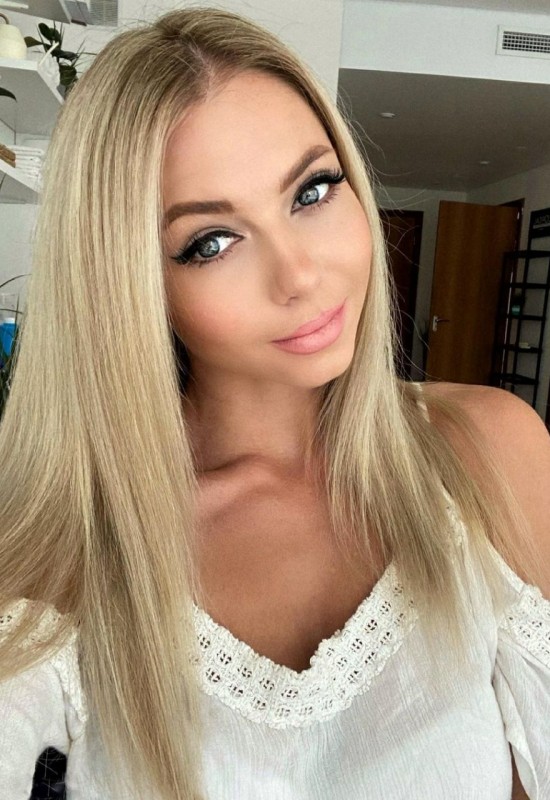 Ira • 35 • Ukraine