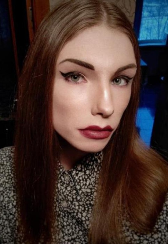 Sophia • 22 • Russie