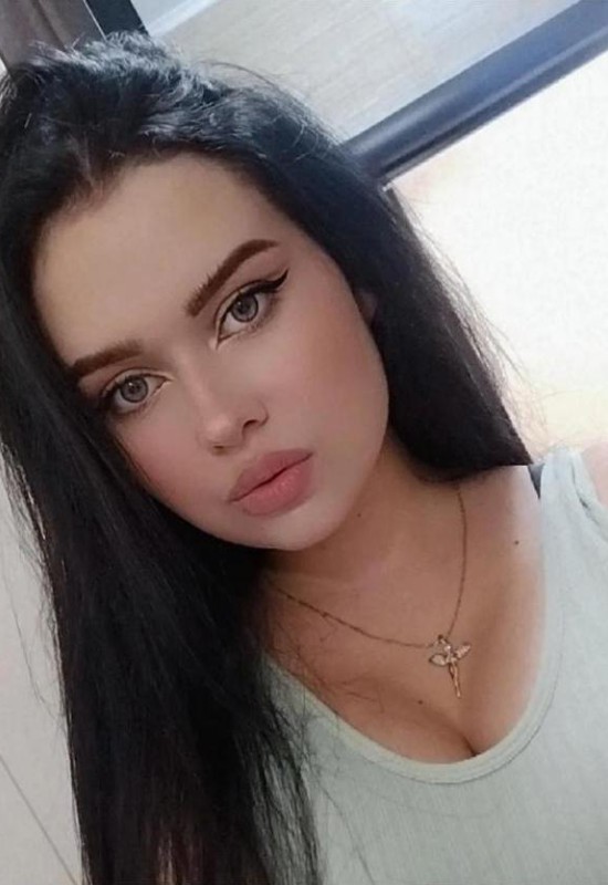 Maria • 23 • Russie