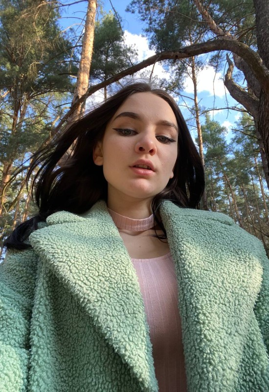 Marina • 25 • Ukraine 🇺🇦