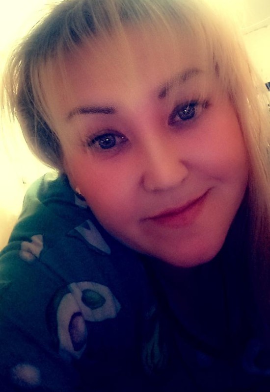 Olya • 40 • Росія