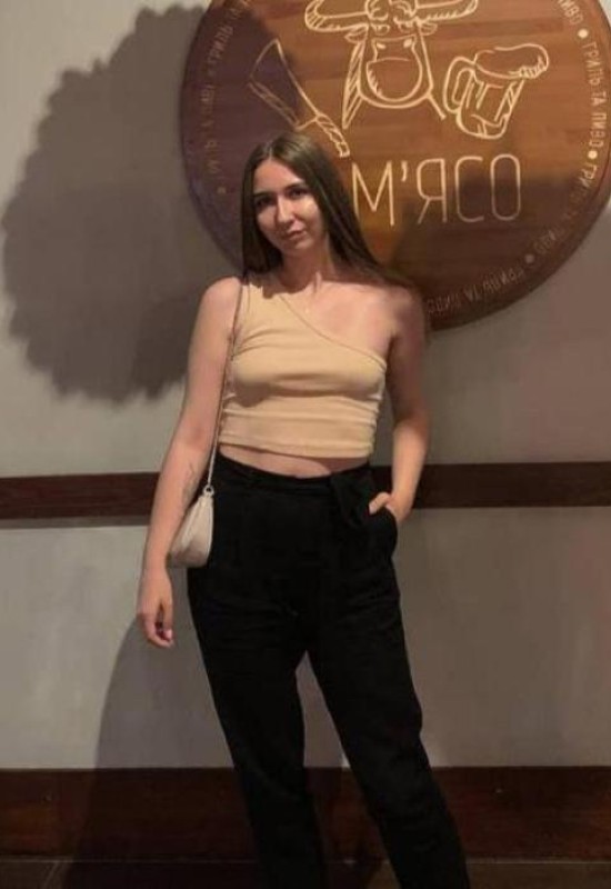 Tanya • 25 • Ukraine