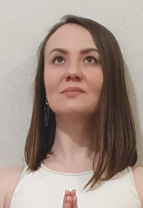 Ekaterina • 37 • Russie