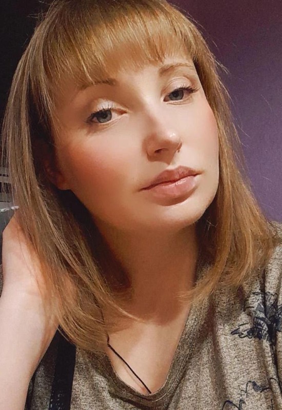 Ekaterina • 36 • Russia