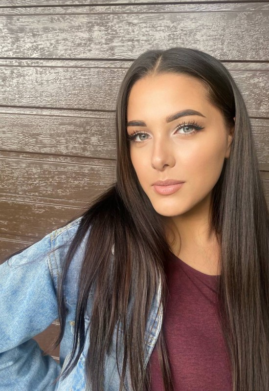 Sara • 23 • Украина