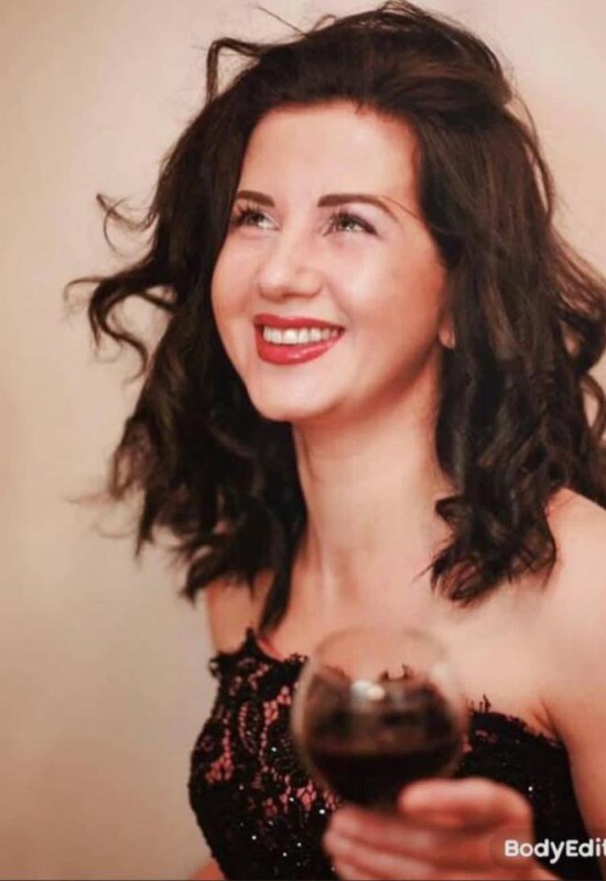 Alexandra • 44 • France