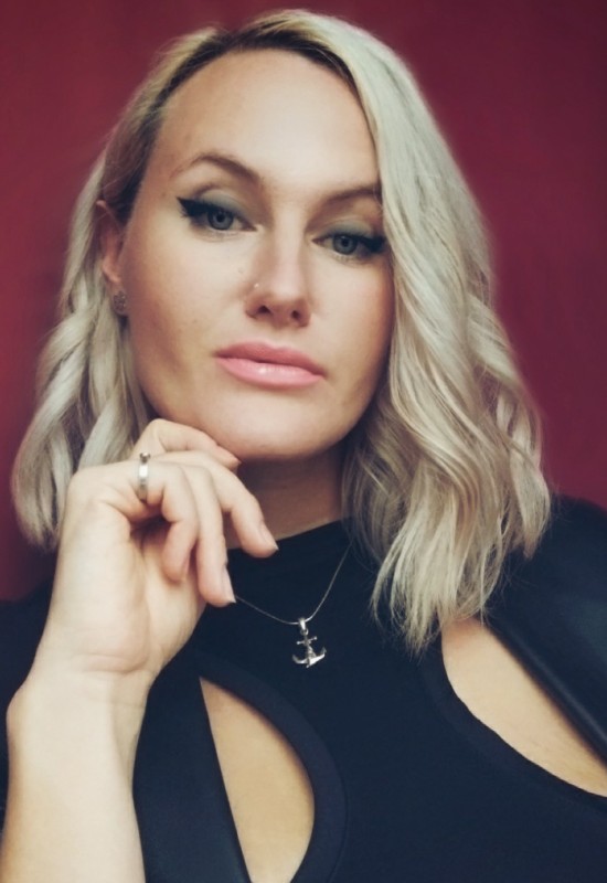 Tatsiana  • 37 • Belarus