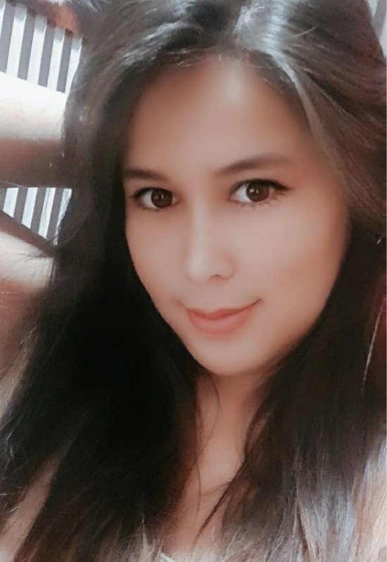 Zarina • 33 • Uzbekistan