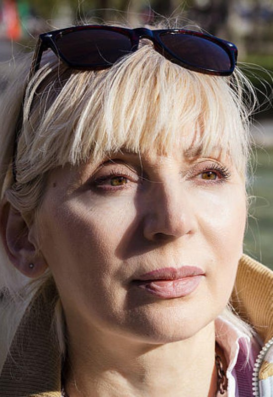 Svetlana • 62 • Russie