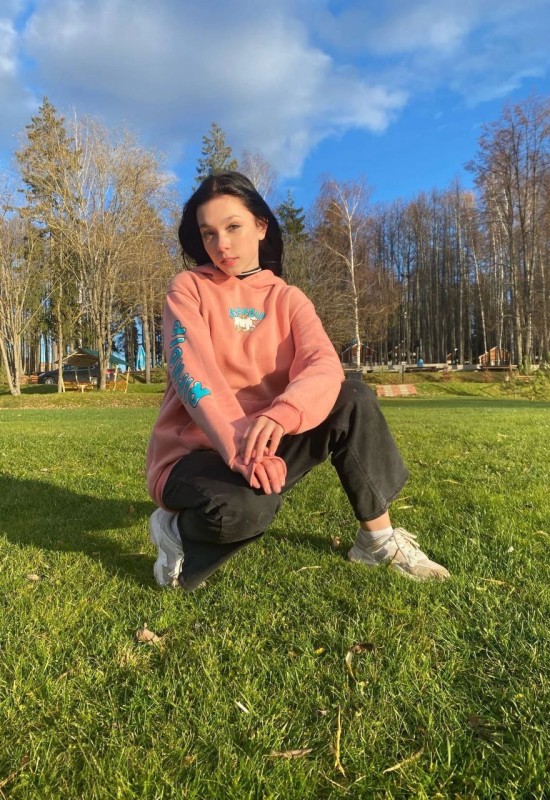 Vita • 25 • Russia