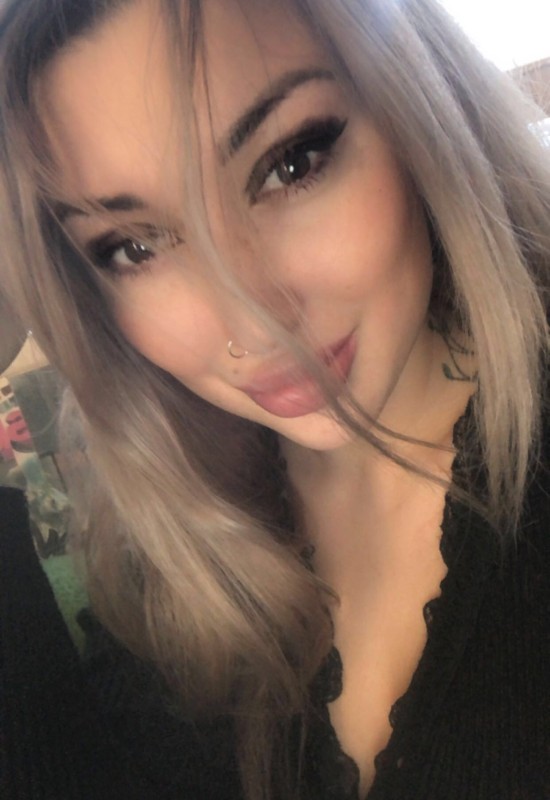 Jasmin • 31 • Russie