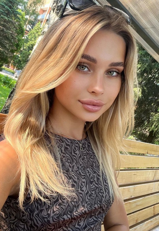 Anastasia • 31 • Russia