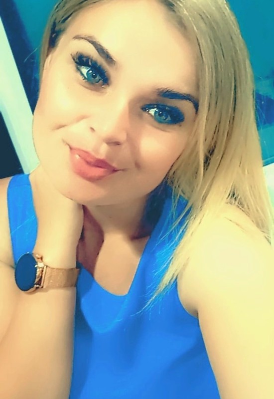 Vera • 31 • Russie