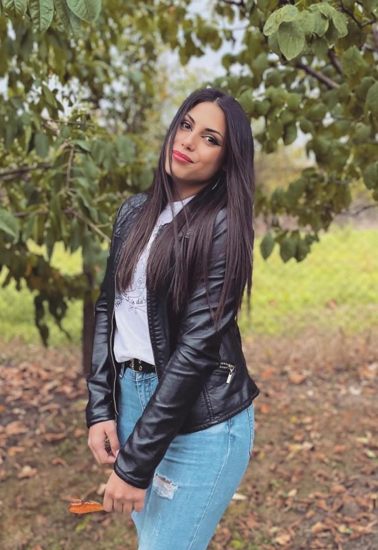 Natalia • 35 • Україна