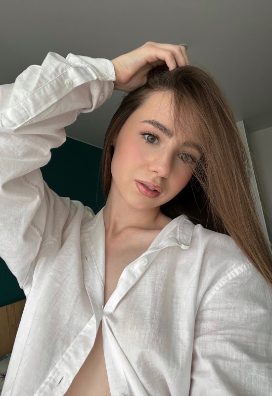 Nastasya • 24 • Білорусь