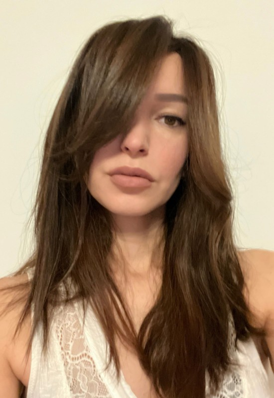 Emma • 40 • Russia