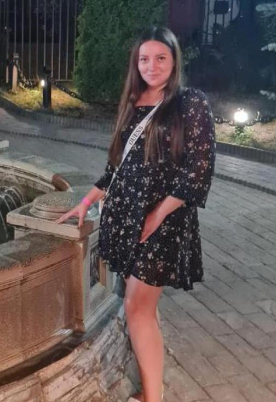 Elena • 35 • Russia