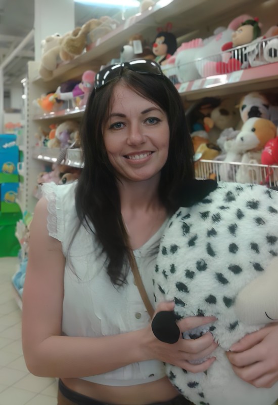 Tatiana • 37 • Ukraine