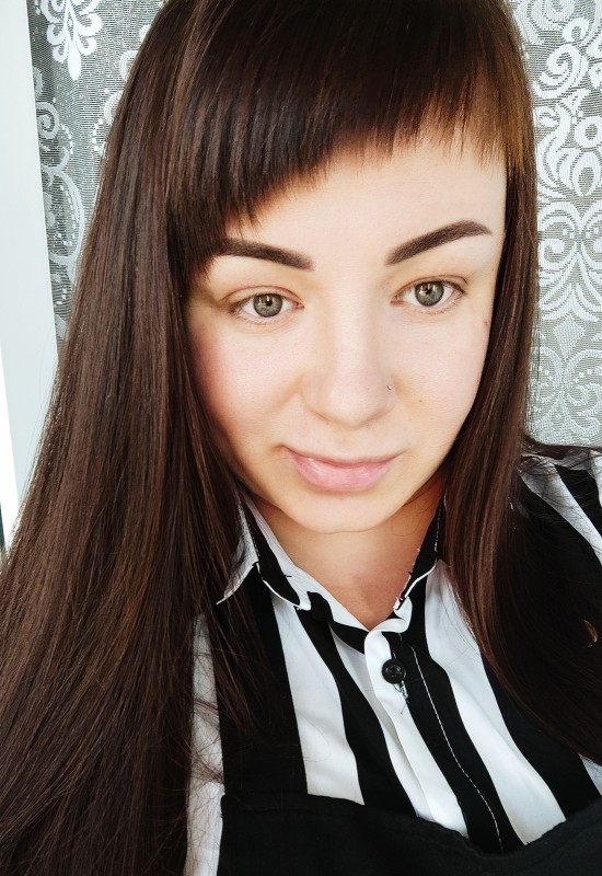 Nina • 31 • Russia