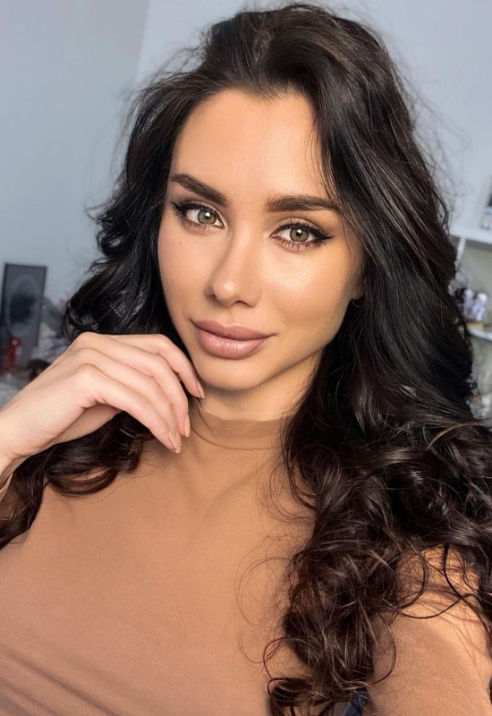 Margarita  • 33 • Russia