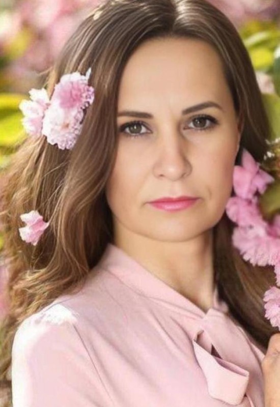 Larisa • 52 • Россия