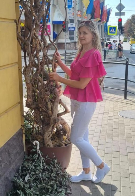 Olga • 55 • Pologne