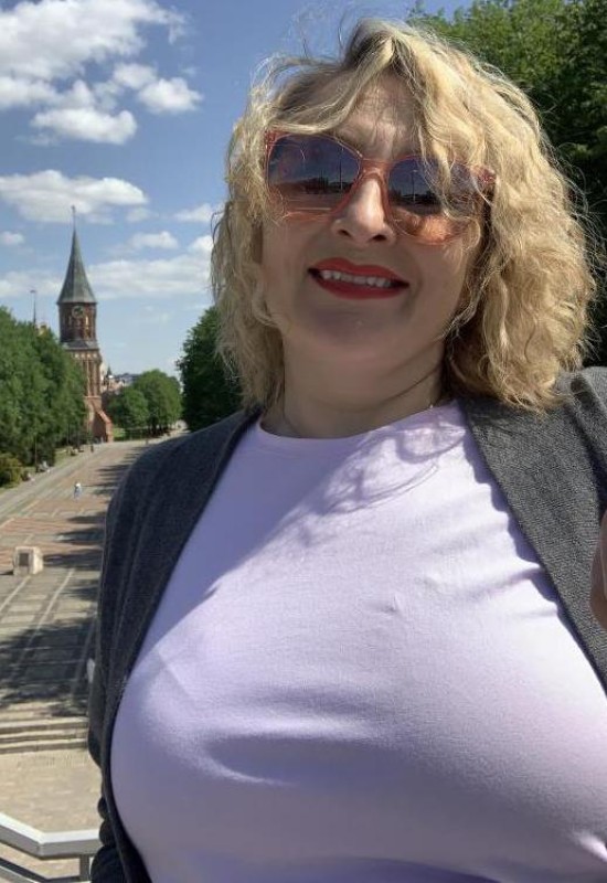 Julia • 52 • Russia