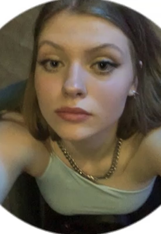 Nasti • 24 • Espagne