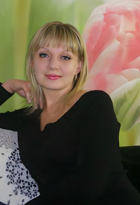 Marina • 48 • Russia