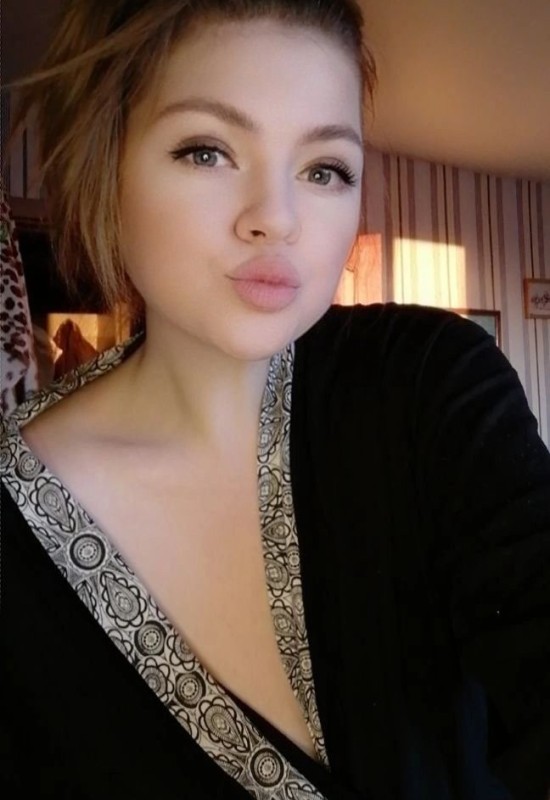 Maria • 33 • Білорусь