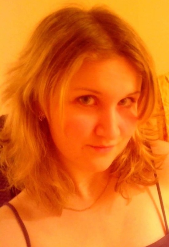 Elena • 33 • Russia