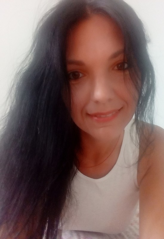 Karina • 37 • Украина