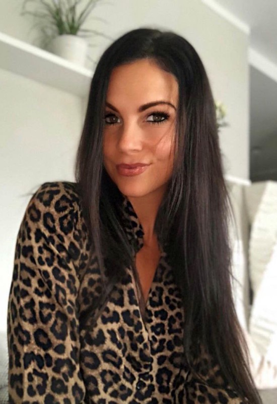 Darianna • 35 • Ukraine