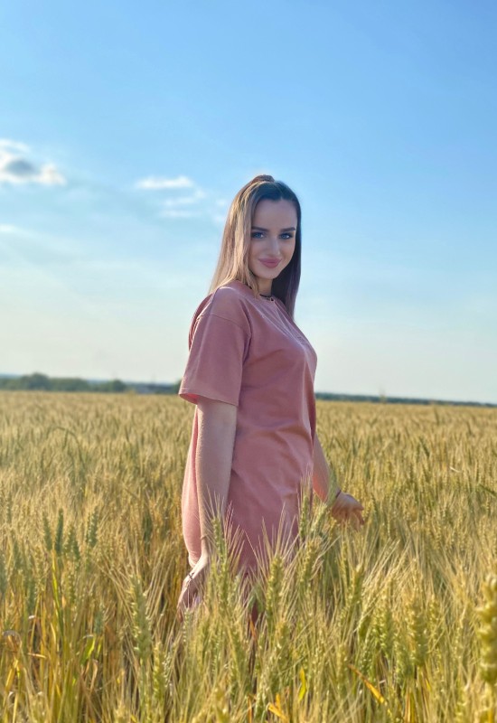 Ilona  • 26 • Ukraine