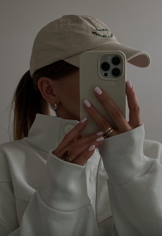 Lina • 27 • Russie