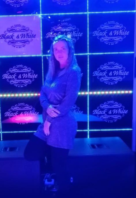 Olga • 43 • Russie