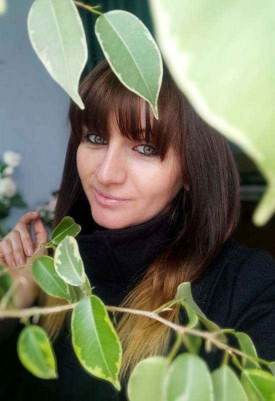 Anastasia • 40 • France