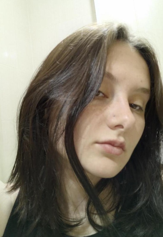 Eva • 21 • Russie