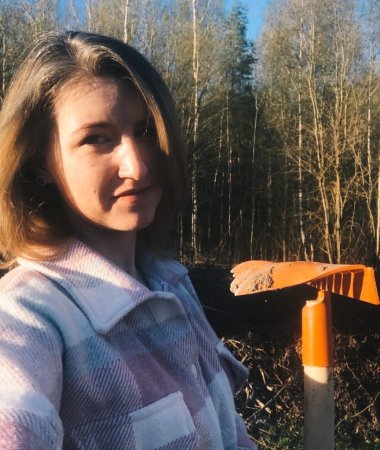 Yana, 38