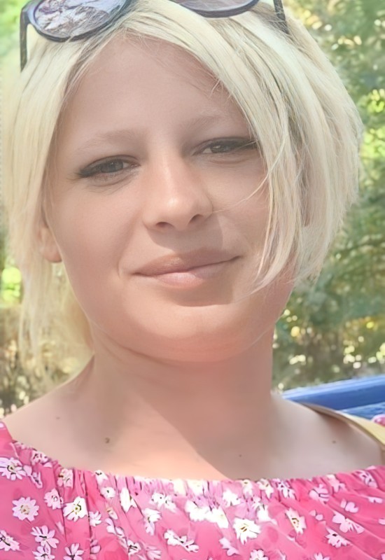 Irina • 34 • Украина