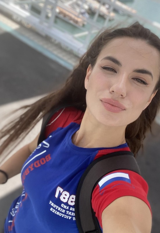 Juliya • 39 • Russia