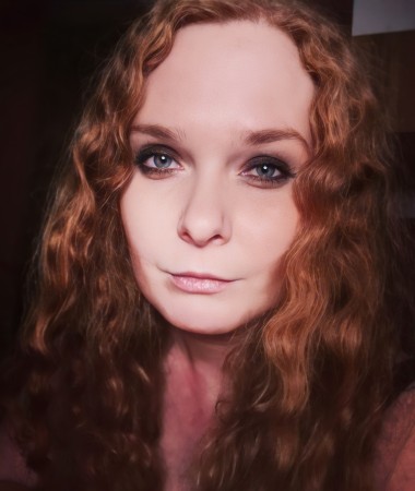 Anna, 38