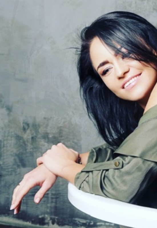 Irina • 39 • Russia