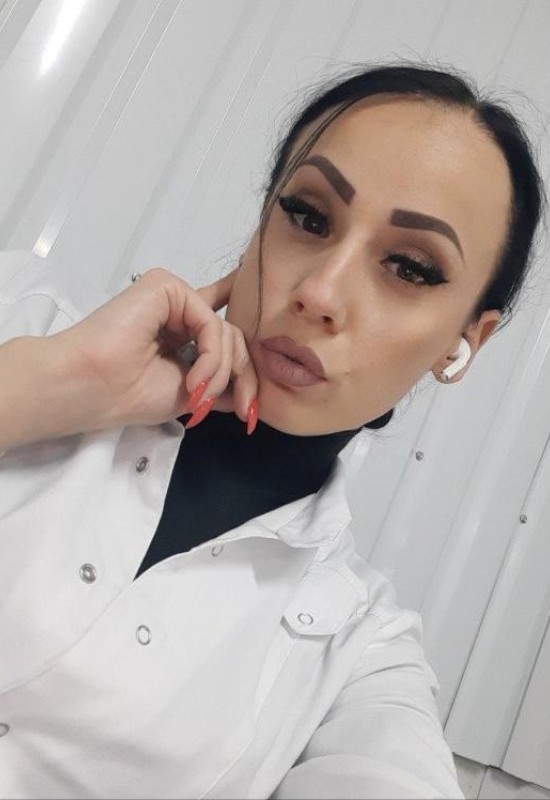 Marina • 31 • Україна