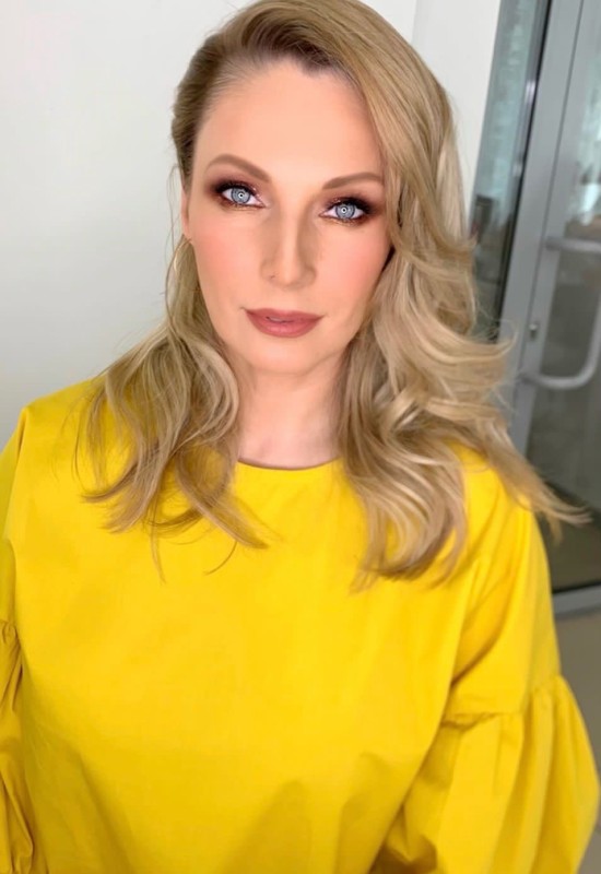 Irina • 50 • Russie