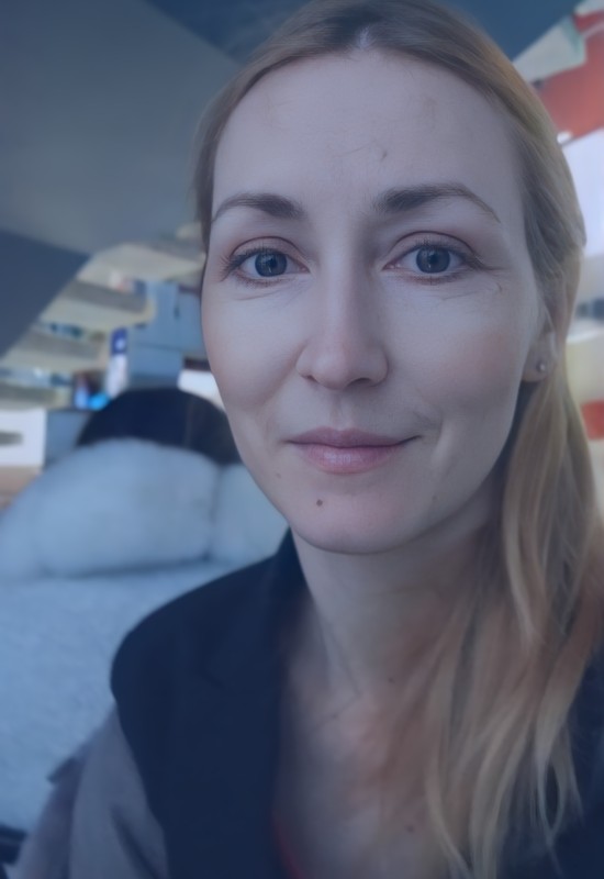 Dasha • 45 • Russia