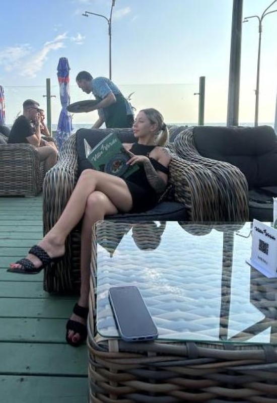 Nika • 28 • Russie