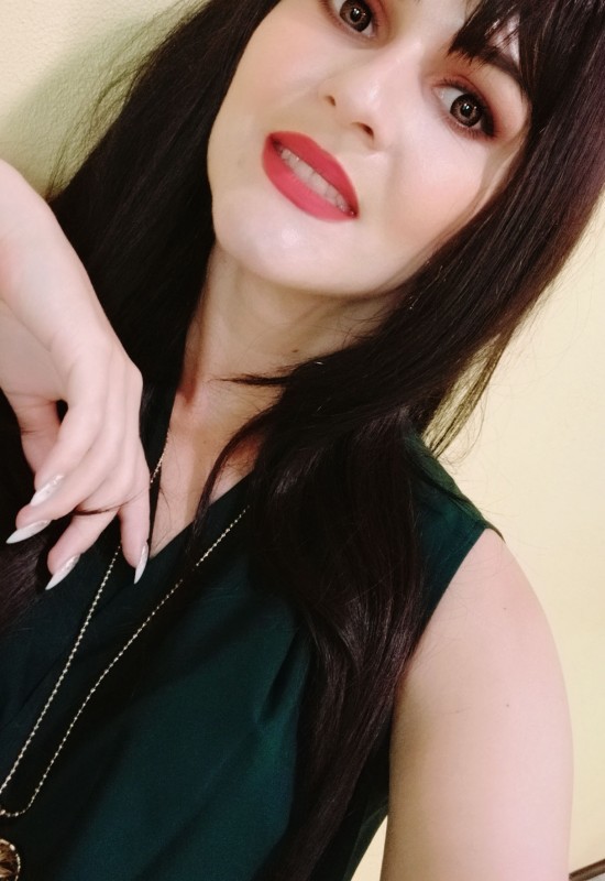 Valentina • 33 • Russie