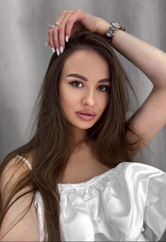 Maria • 32 • Russia