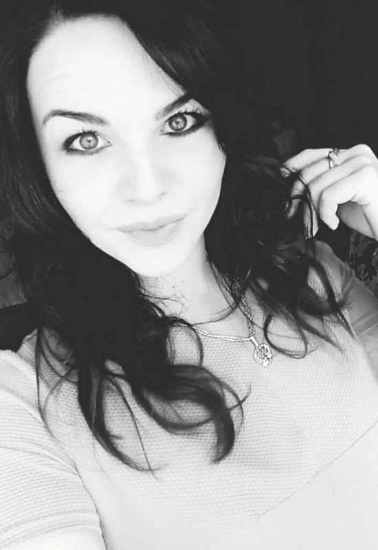 Ekaterina • 33 • Russie